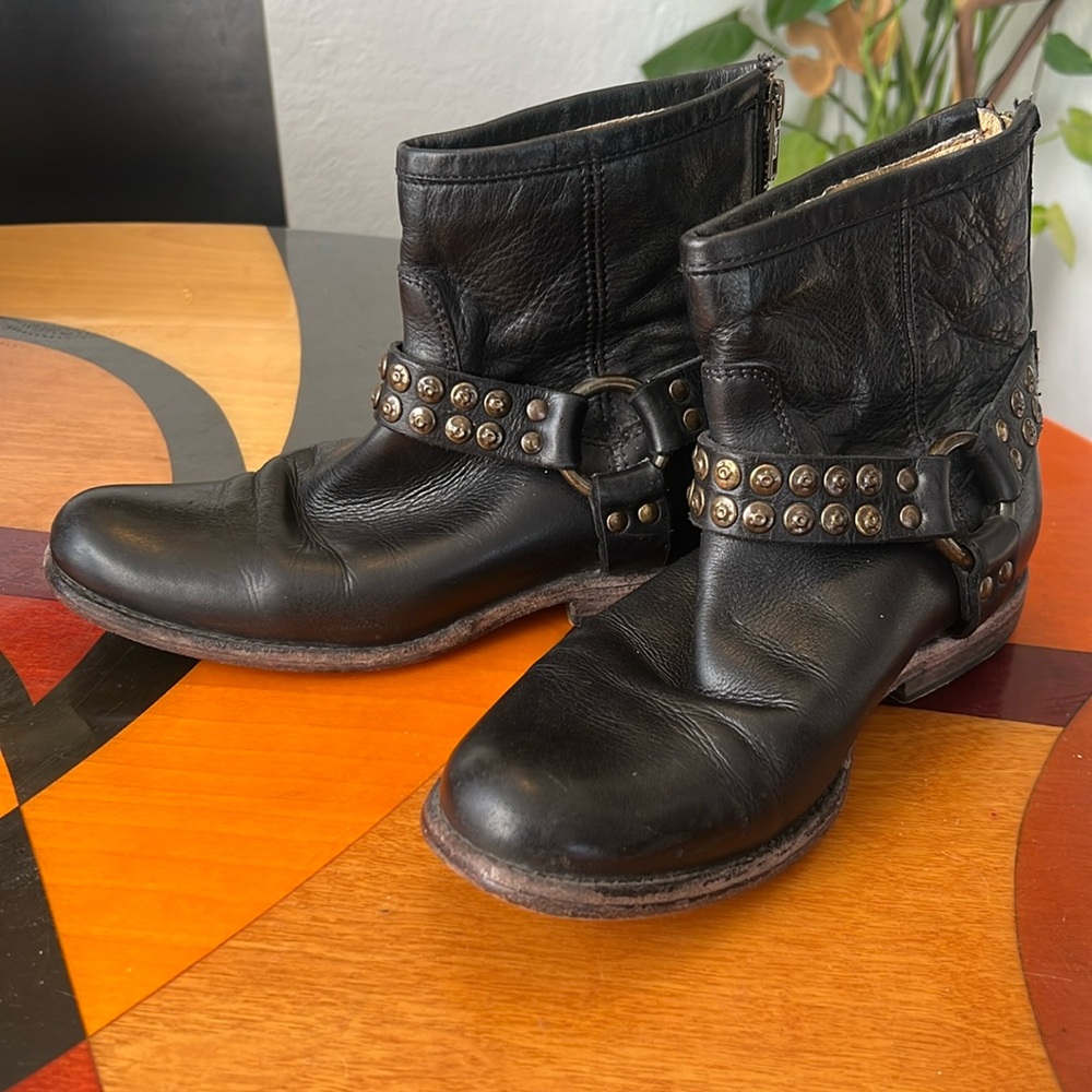 FRYE studded Phillip Harness Leather Boots High Ankle size 7 biker